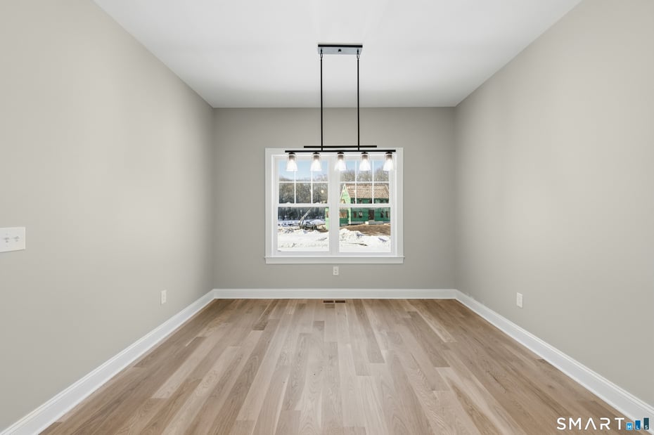 42 Holcomb Street Photo 17