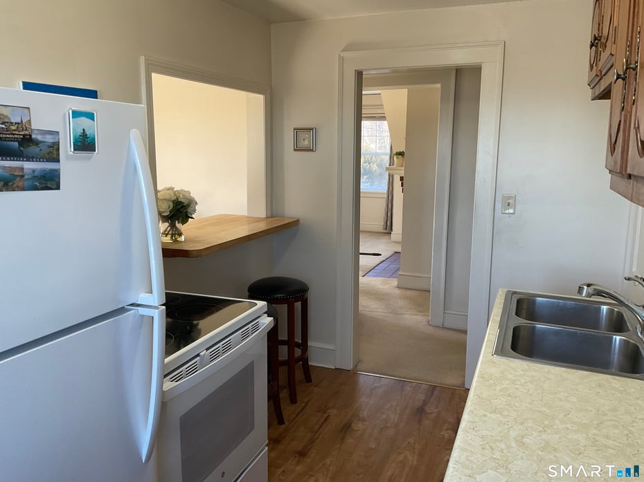 405 Mohegan Avenue Parkway Photo 3