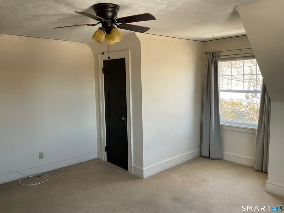 405 Mohegan Avenue Parkway Photo 10