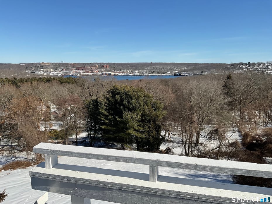 405 Mohegan Avenue Parkway Photo 14