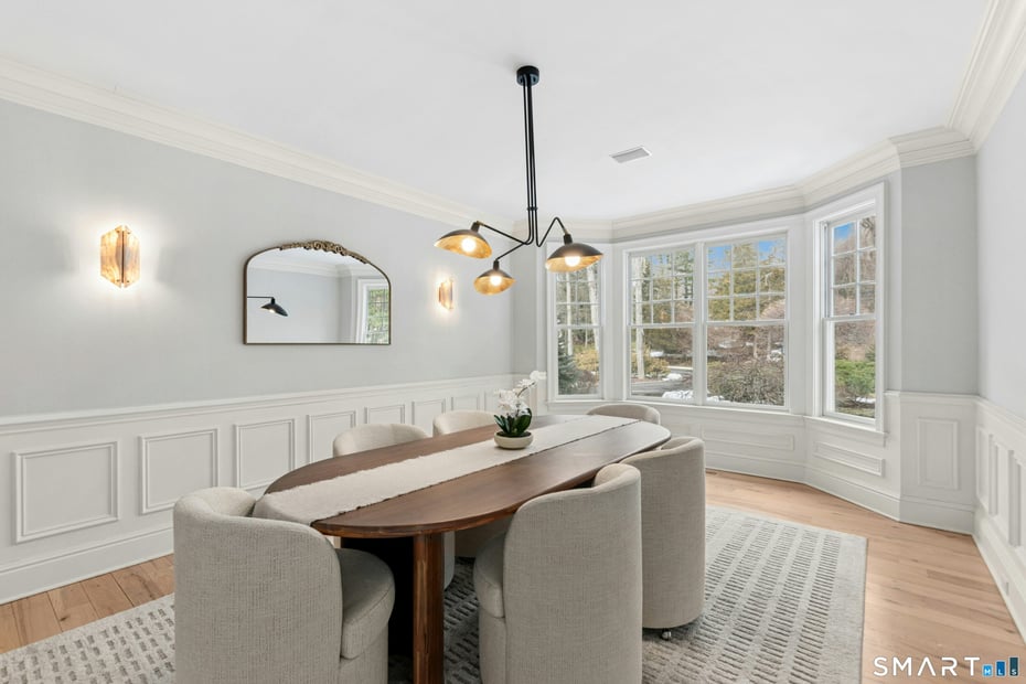 7 Homeward Lane Photo 8