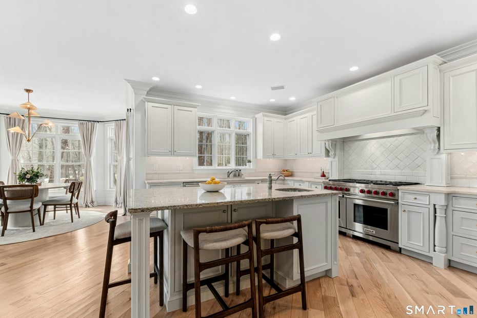 7 Homeward Lane Photo 10