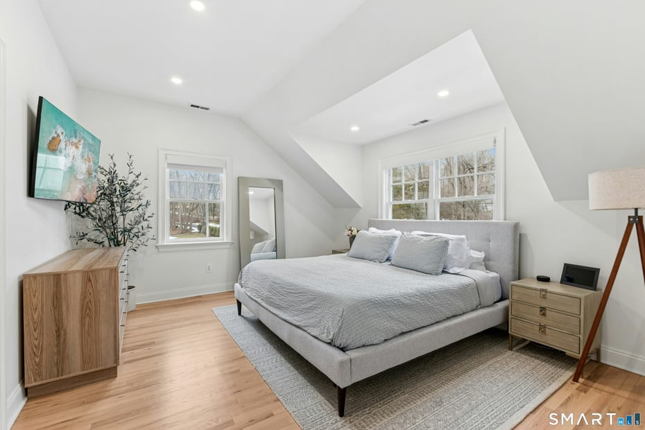 7 Homeward Lane Photo 23