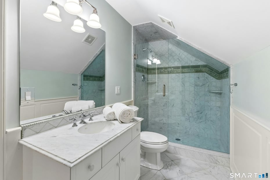 7 Homeward Lane Photo 28