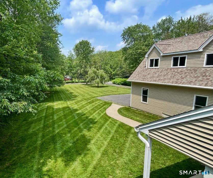 429 Lakeside Road Photo 23