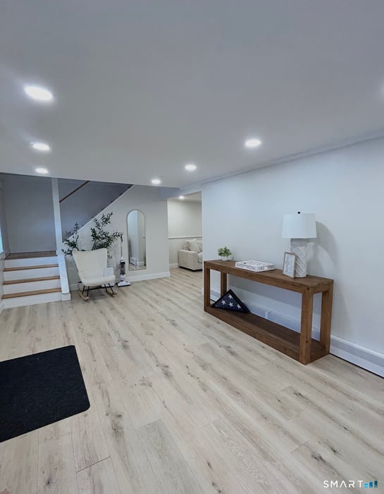 429 Lakeside Road Photo 28