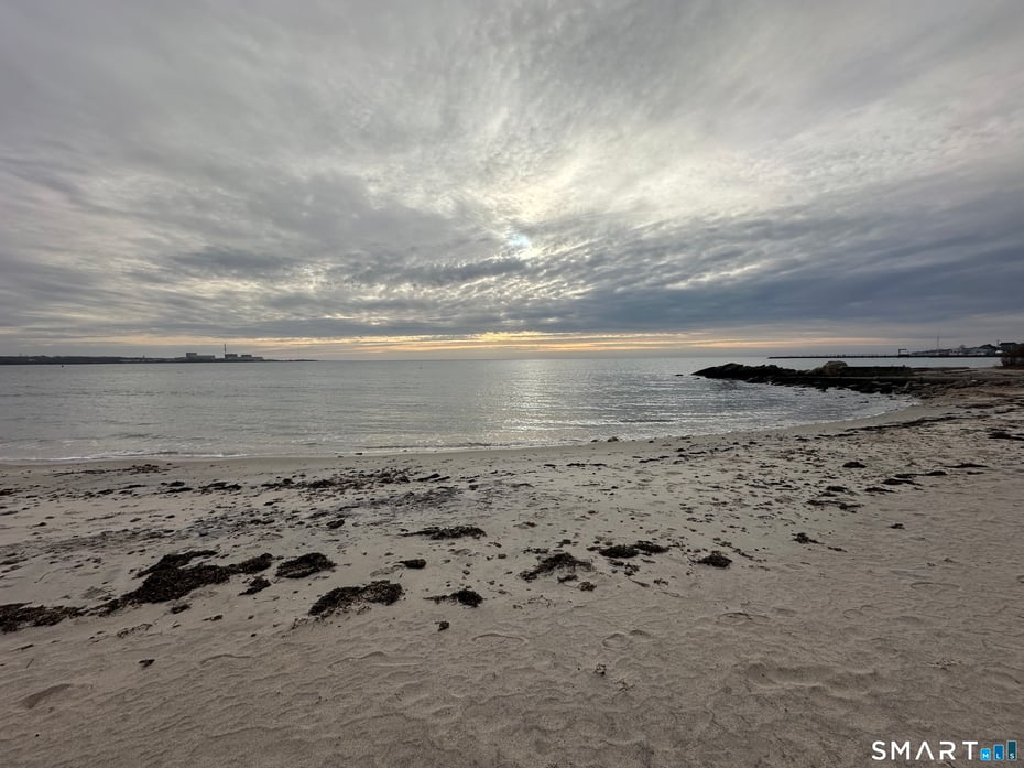 42 South Washington Avenue Photo 3