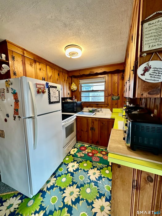 42 South Washington Avenue Photo 10