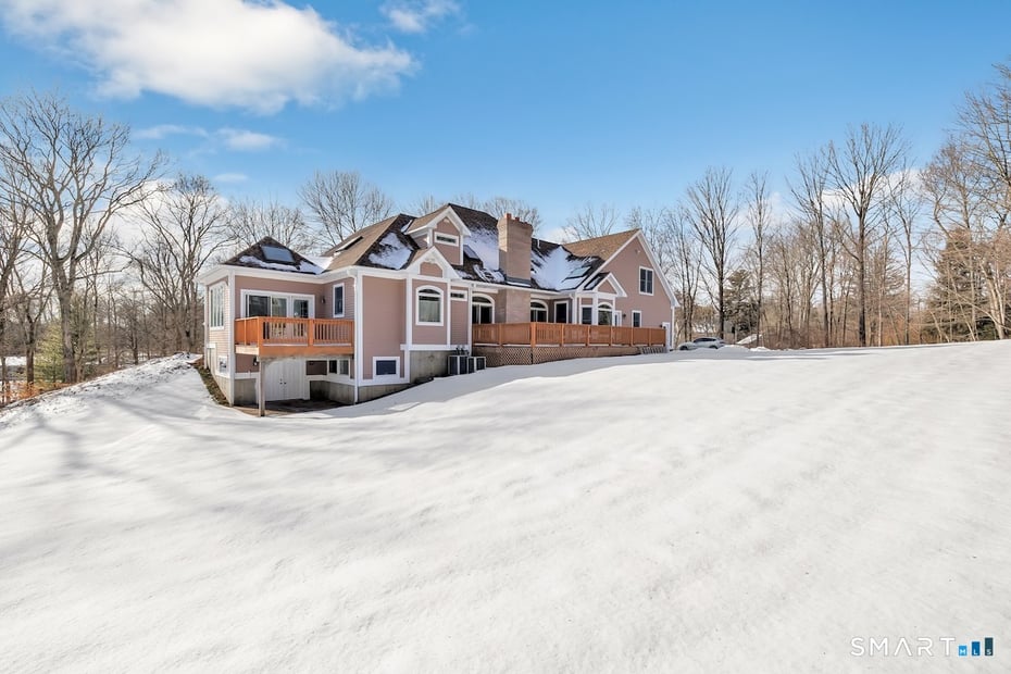 461 Amity Road Photo 6