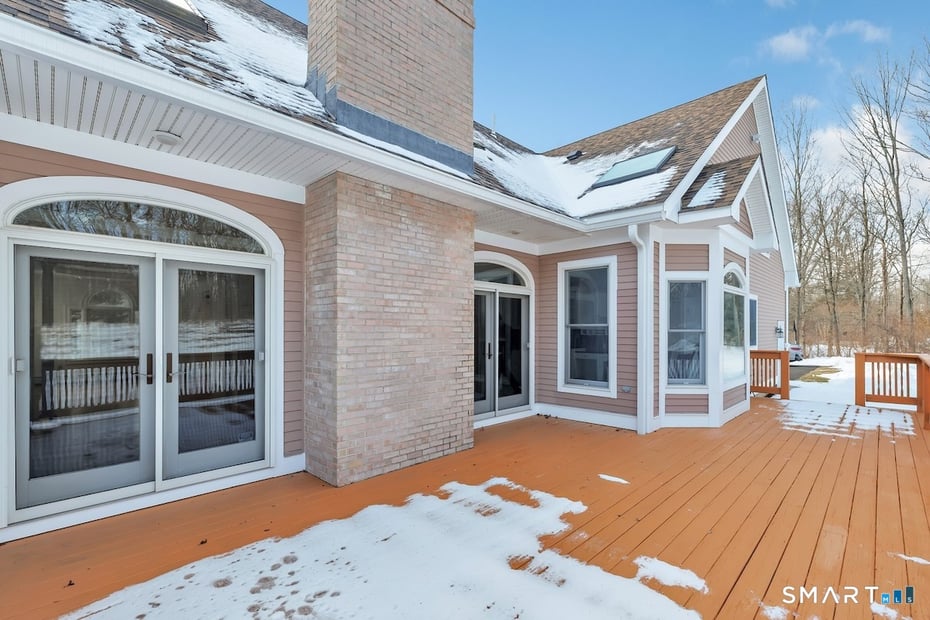 461 Amity Road Photo 7