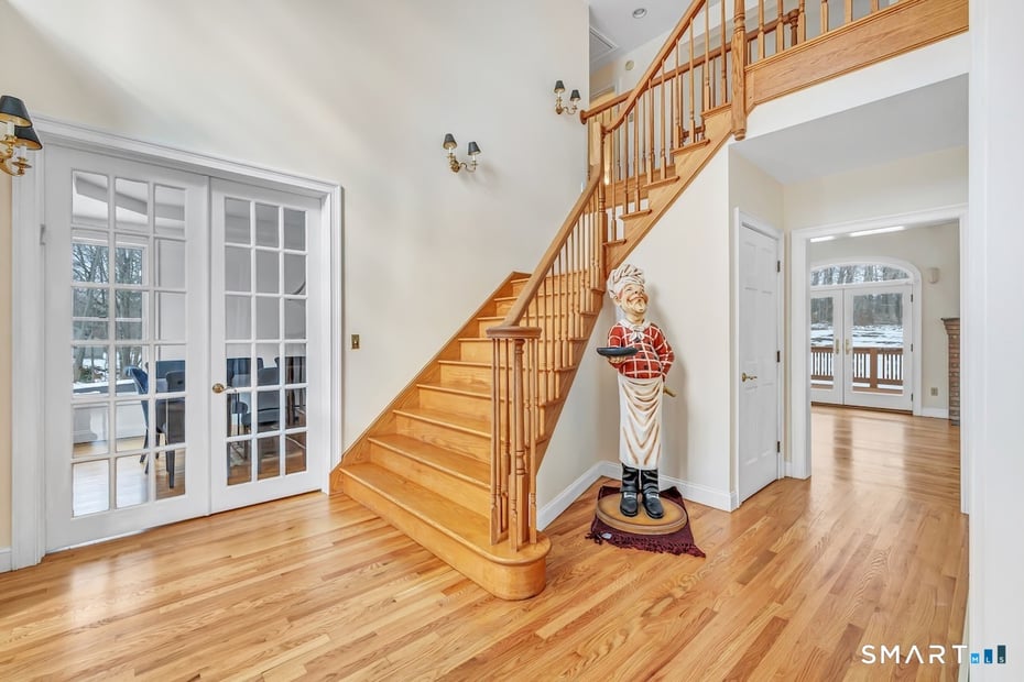 461 Amity Road Photo 10