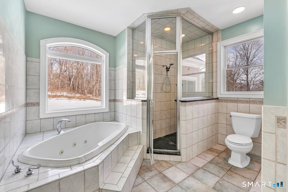 461 Amity Road Photo 23