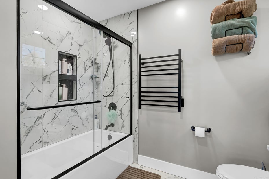 126 Harvard Place Photo 14