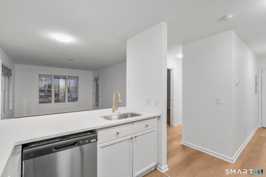 468 Main Street  #318 Photo 21