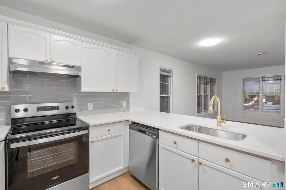 468 Main Street  #318 Photo 22