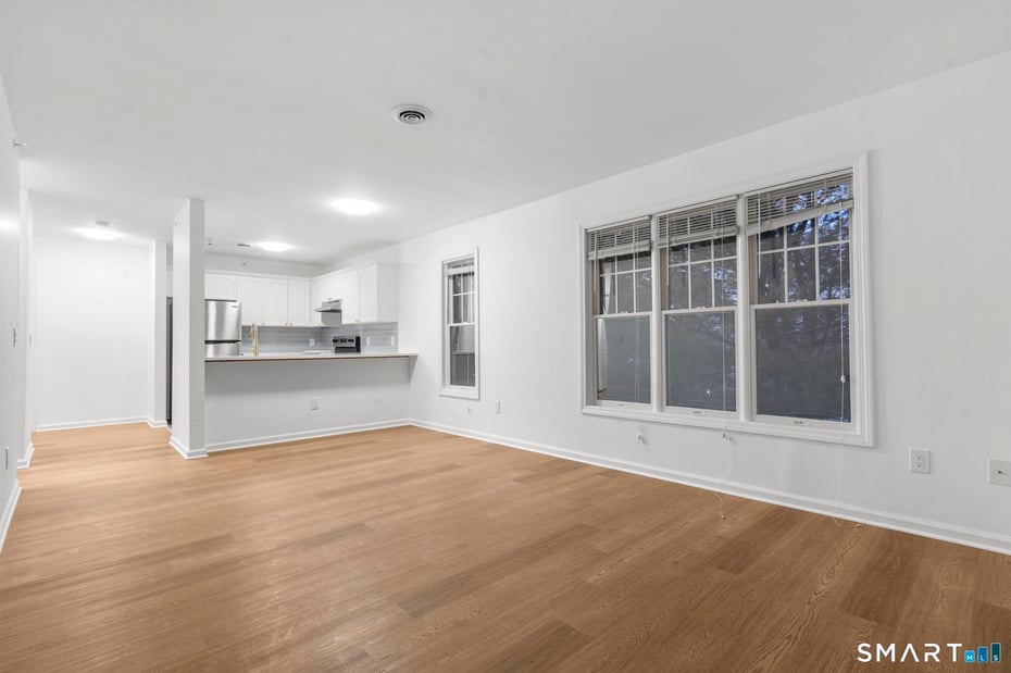 468 Main Street  #318 Photo 28