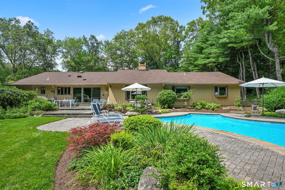 37 Quarry Road Photo 1