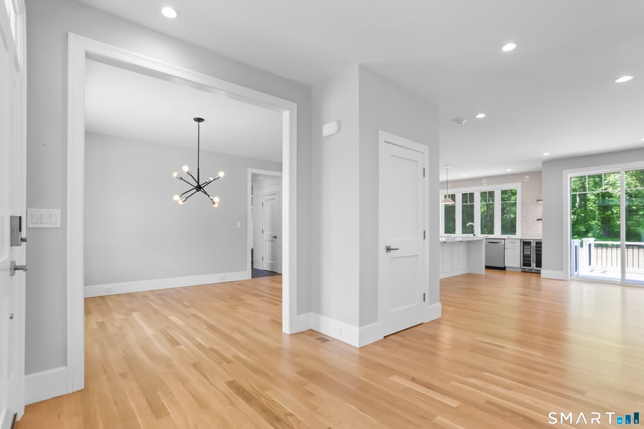 110 Porters Hill Road Photo 9