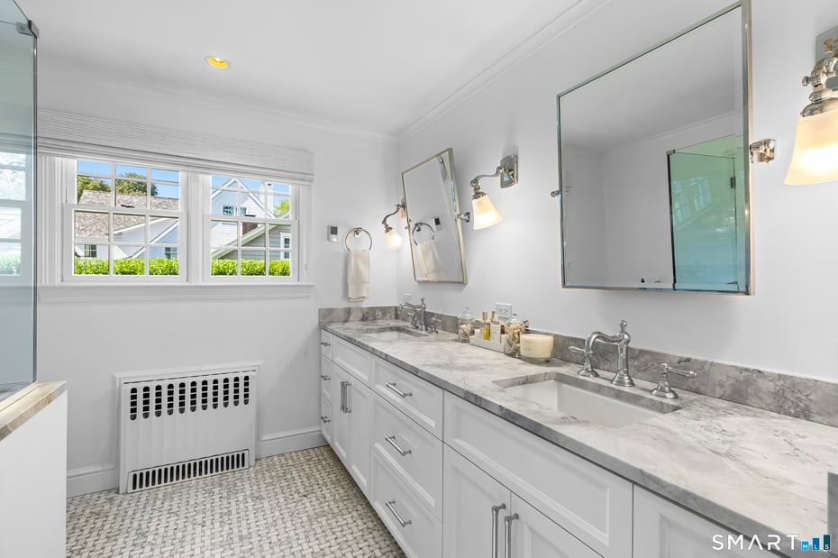 13 Pond Street Photo 17