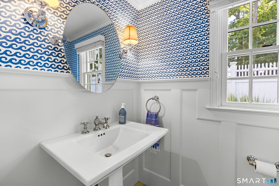 13 Pond Street Photo 22