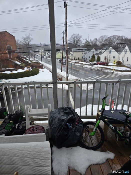 880 First Avenue Photo 16