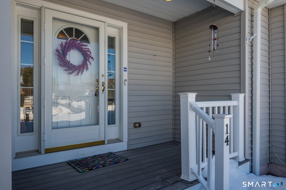 14 Hannah Way Photo 4