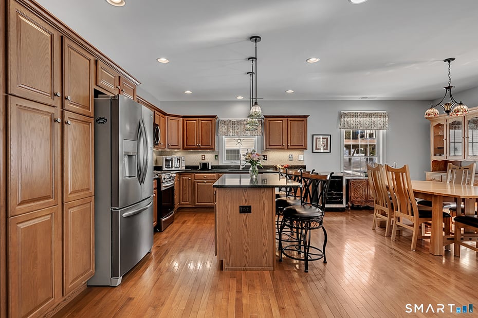 14 Hannah Way Photo 8