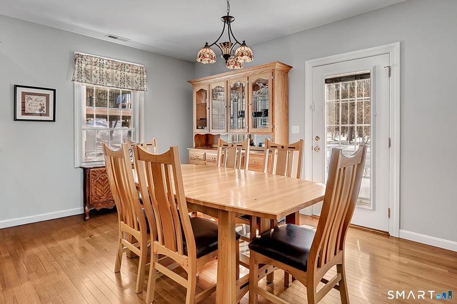 14 Hannah Way Photo 11