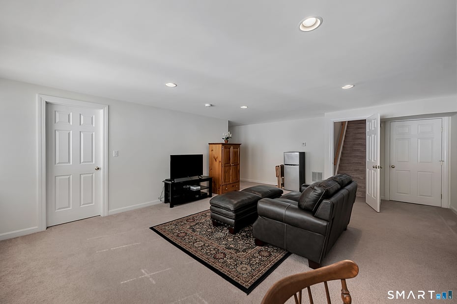 14 Hannah Way Photo 26