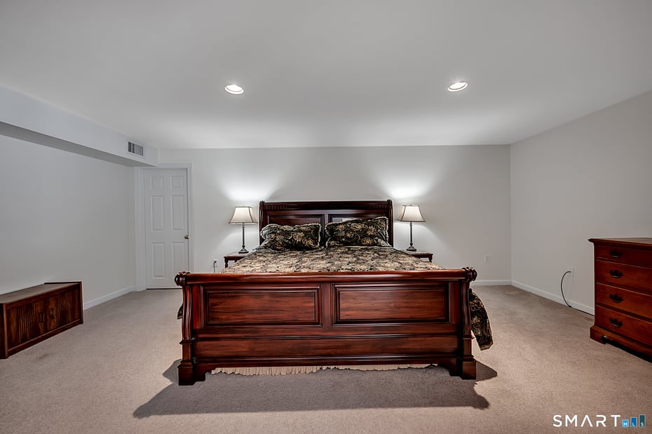 14 Hannah Way Photo 27