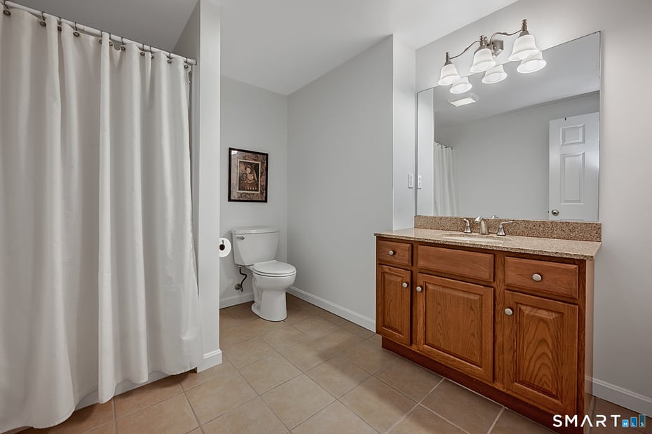 14 Hannah Way Photo 29