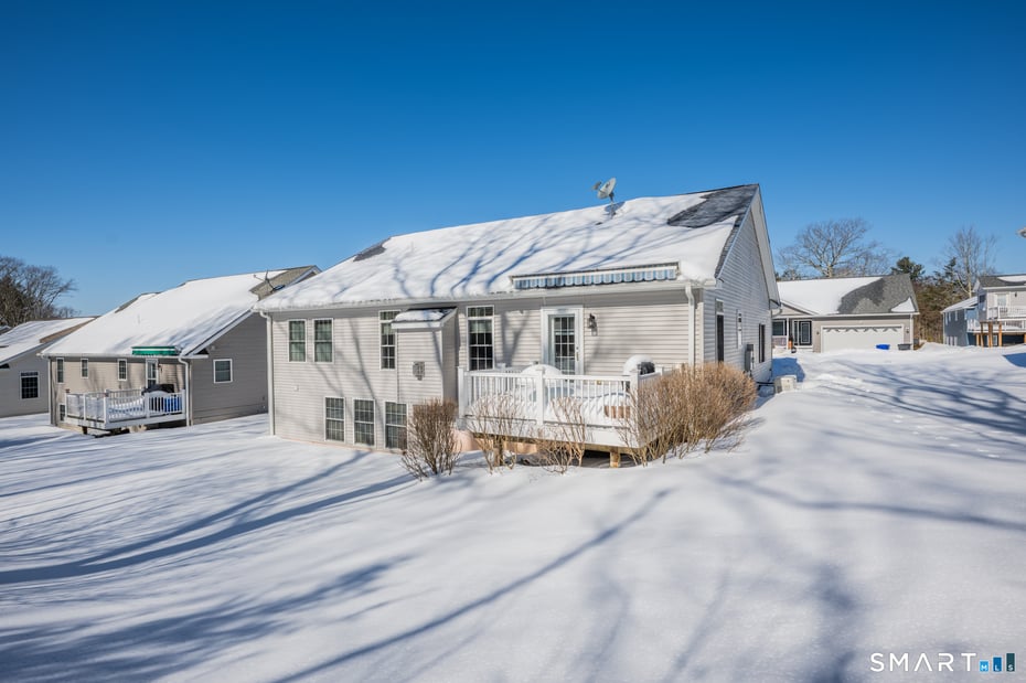 14 Hannah Way Photo 32