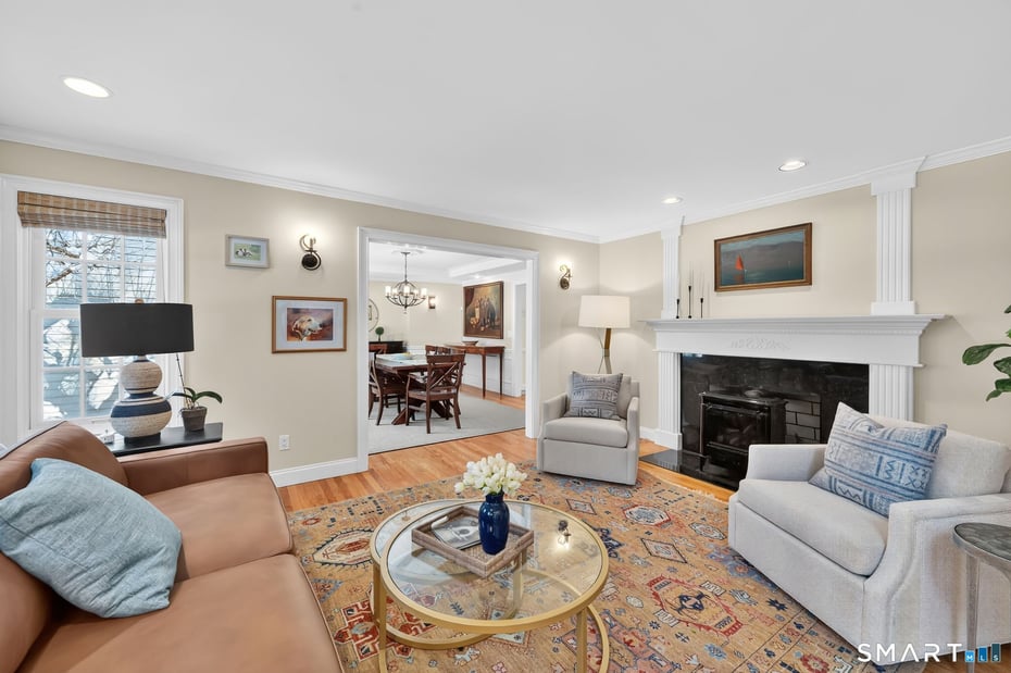 12 The Glade Photo 6