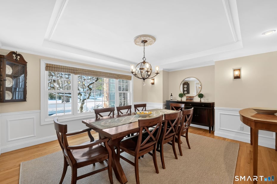 12 The Glade Photo 7