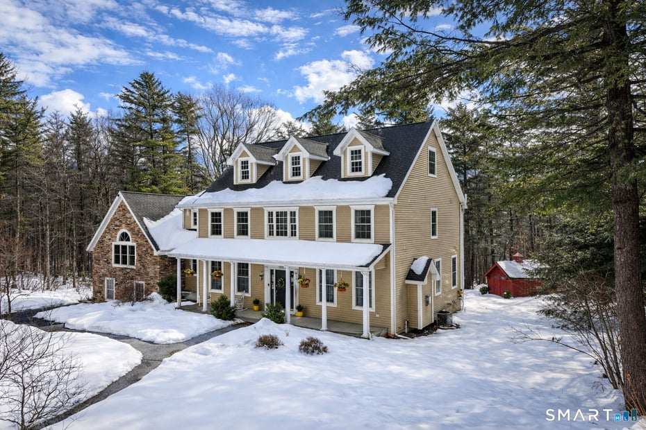 1211 Neipsic Road Photo 4