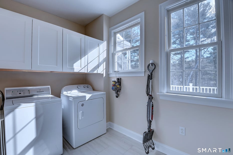 1211 Neipsic Road Photo 19