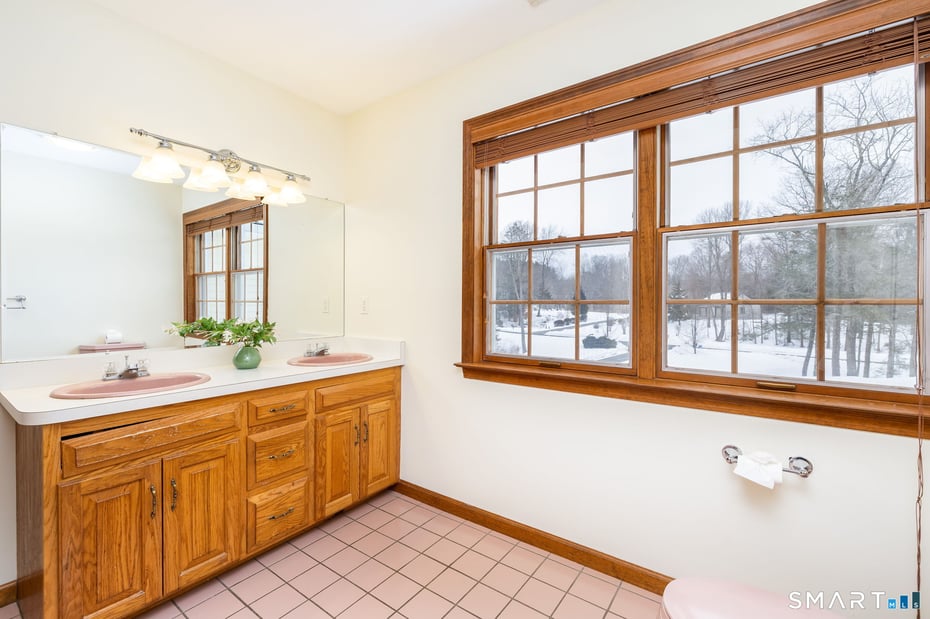 9 Hemlock Drive Photo 26