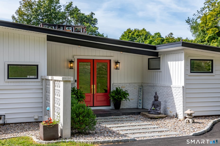 145 Pine Hill Road Photo 2