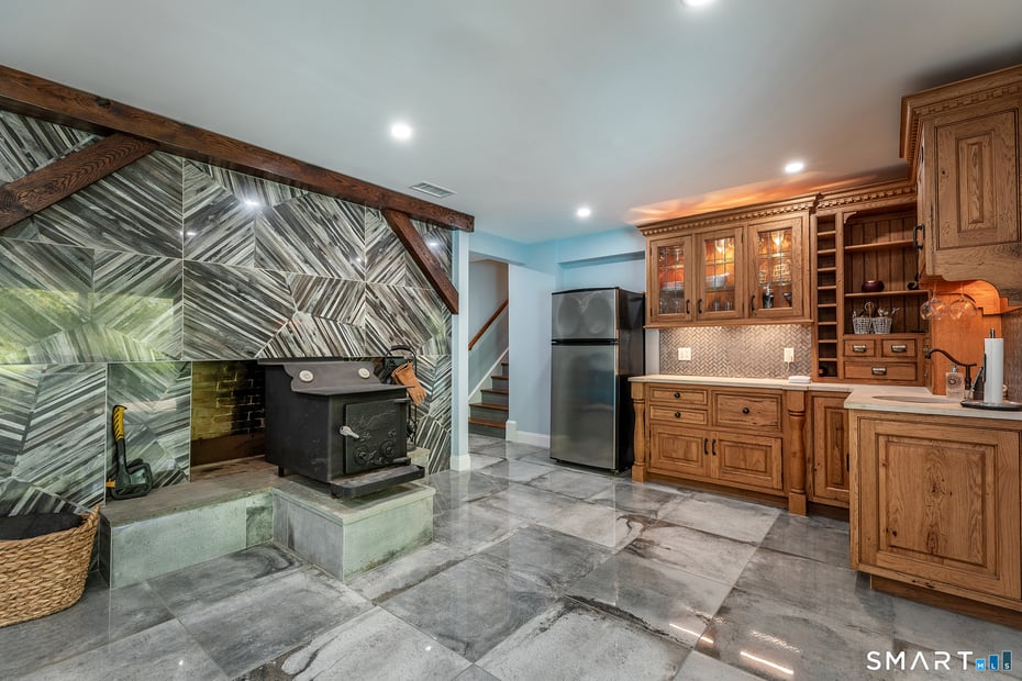 145 Pine Hill Road Photo 21