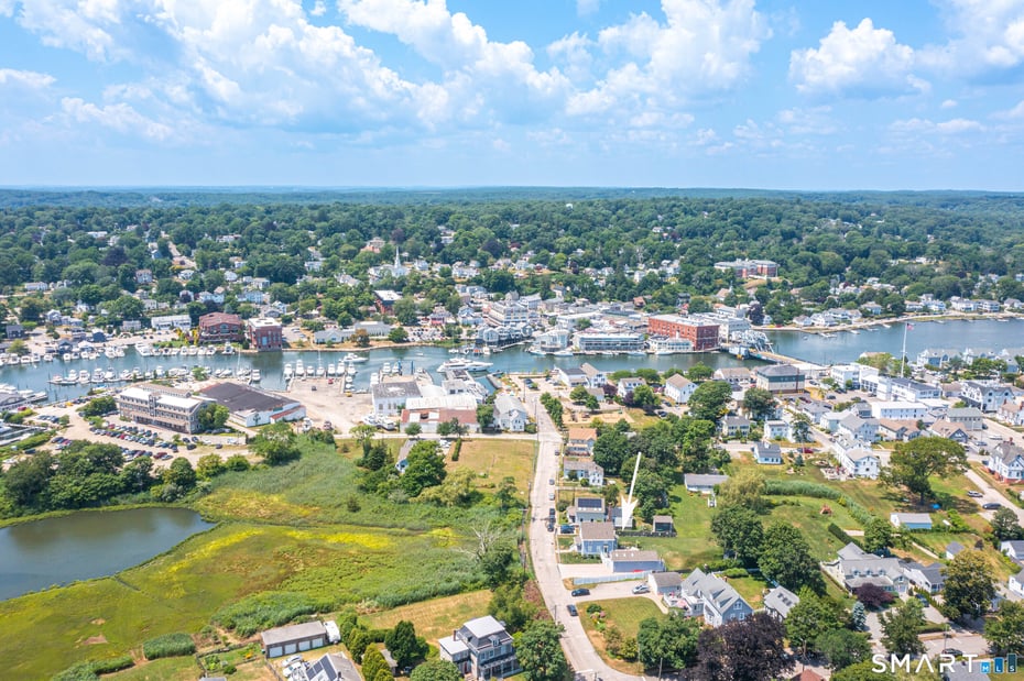 69 B Starr Street Photo 5