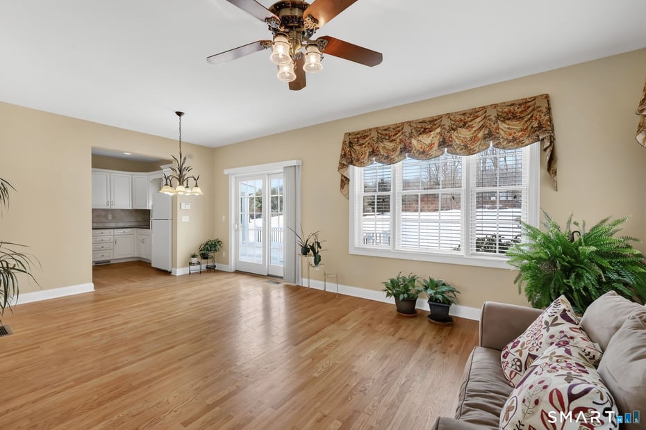 65 Trailside Drive Photo 16