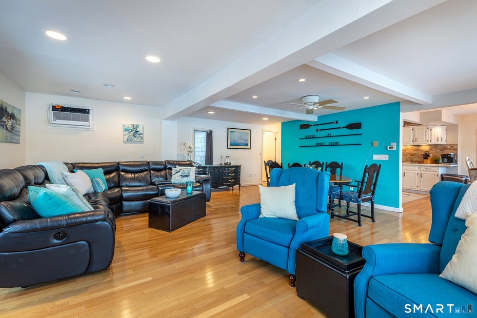 49 Lake Drive South Photo 7