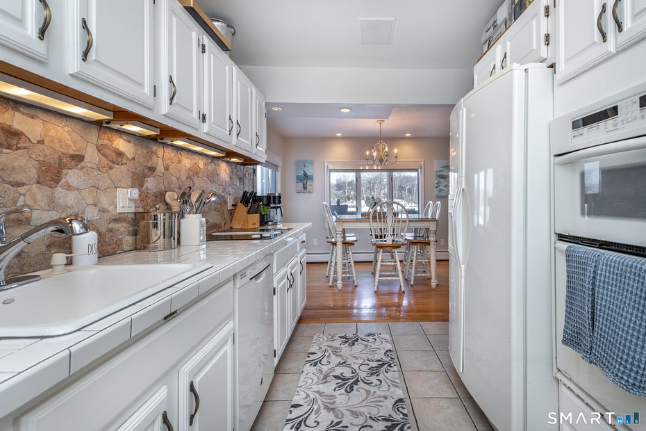 49 Lake Drive South Photo 14