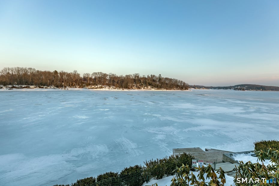 49 Lake Drive South Photo 24