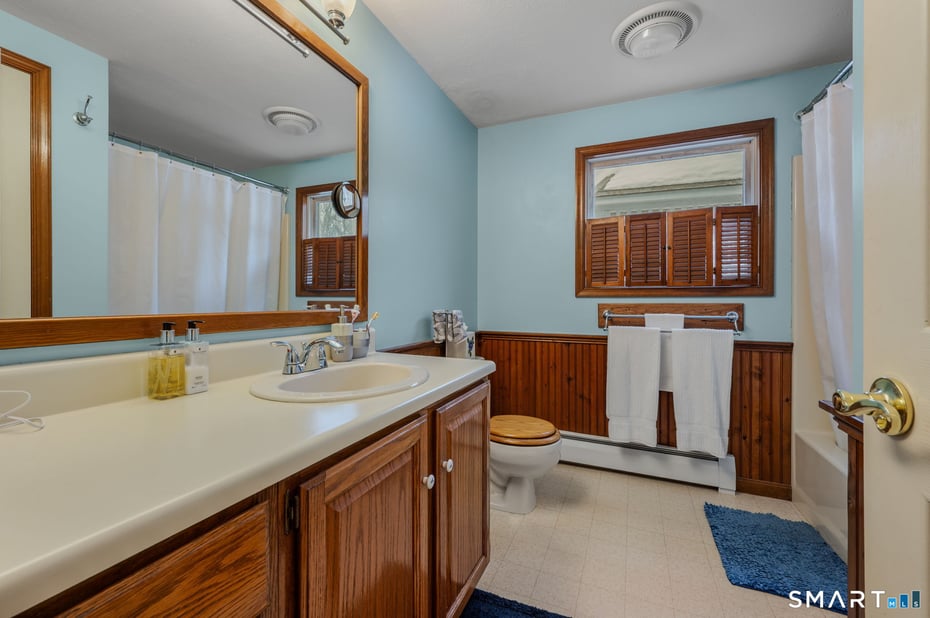 16 Greystone Drive Photo 13