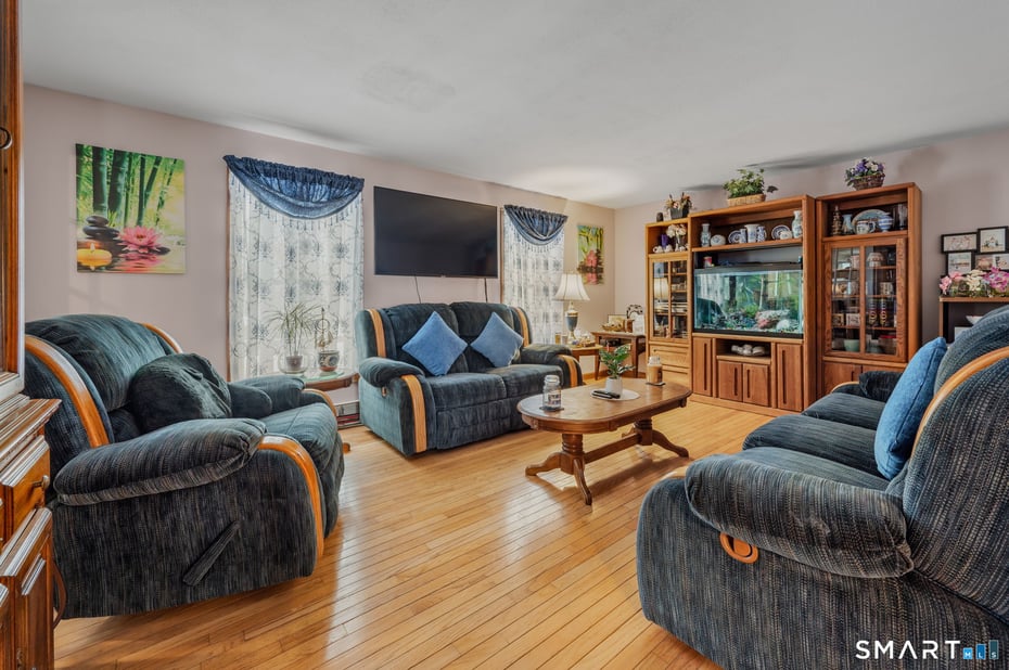 16 Greystone Drive Photo 14