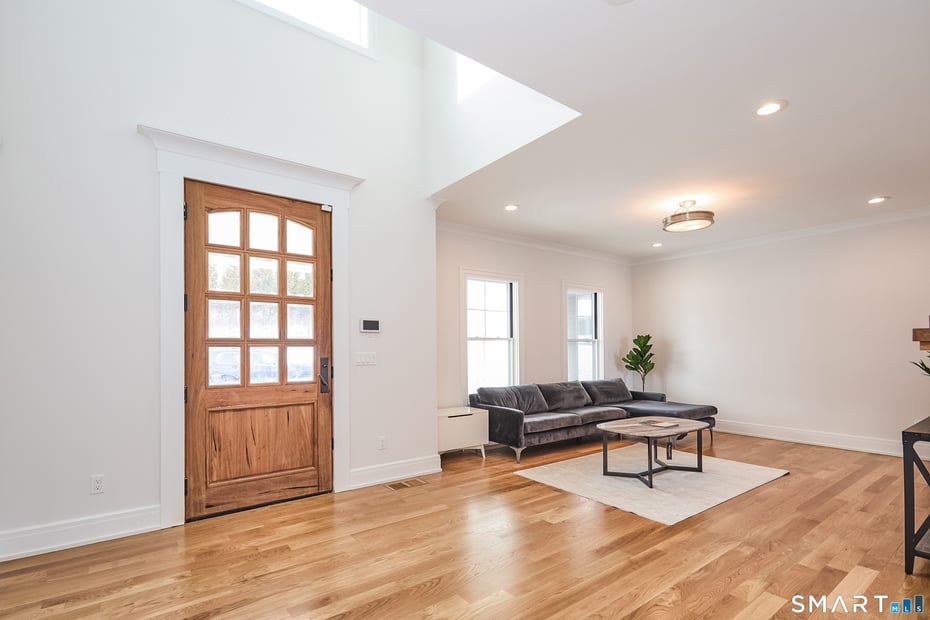 70 Meadow Ridge Road Photo 3