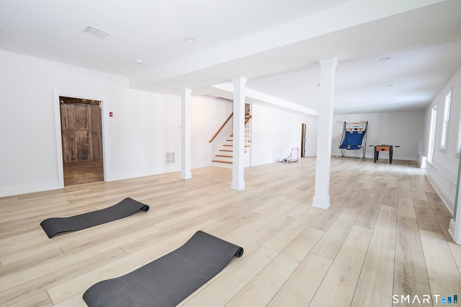 70 Meadow Ridge Road Photo 32