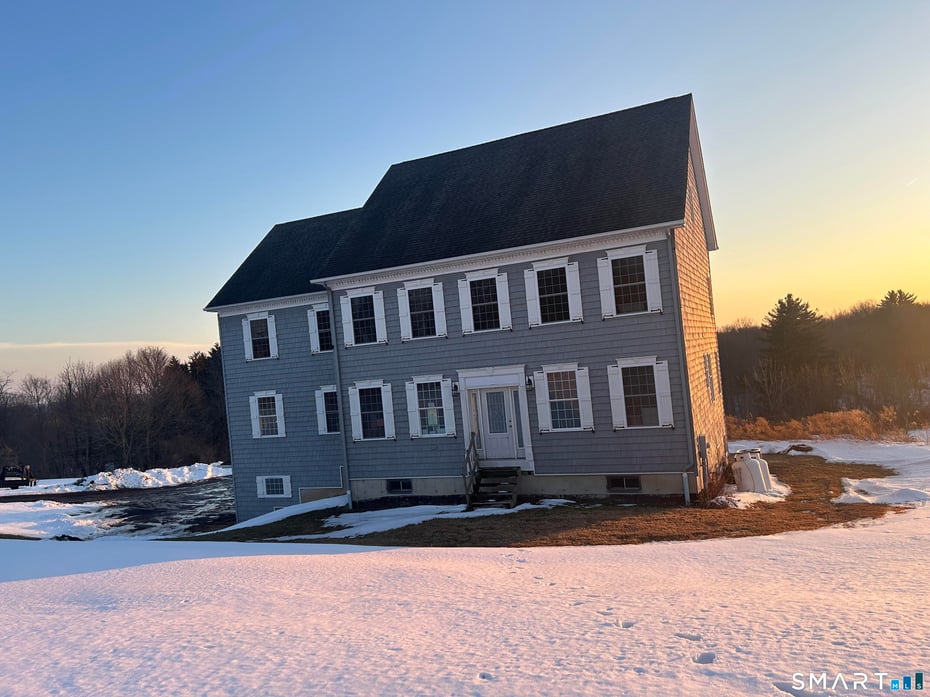 4 Hard Hill Road South Photo 1