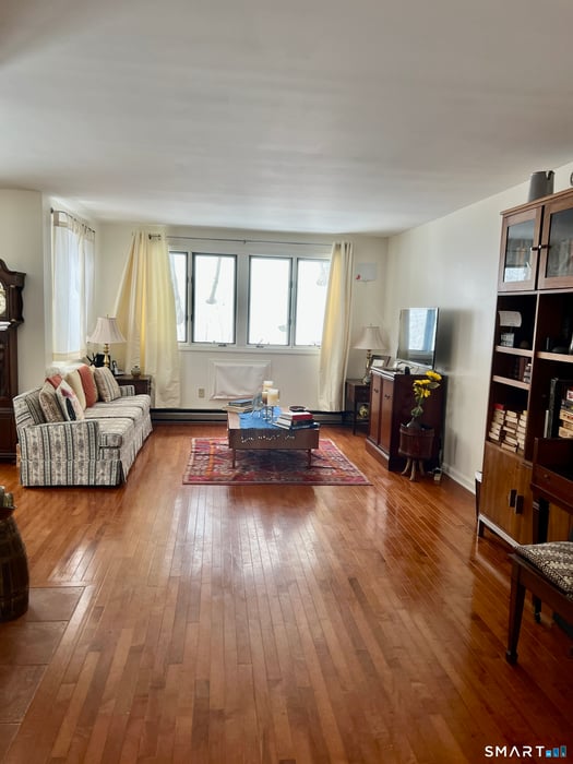 394 Trailsend Drive Photo 5